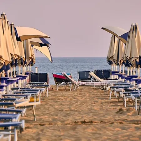 Quiet Flat With Garden Access Bibione