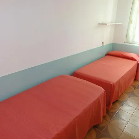 Quiet Flat With Garden Access